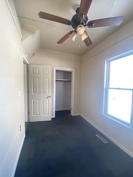 Second Bedroom - 325 S Sherwood Ave