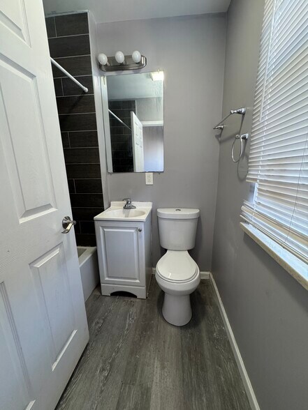 Building Photo - 3063 Phelan Way