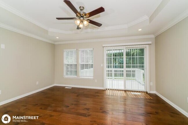 Building Photo - 1302 CEDAR SPRINGS PKWY, LA GRANGE, KY 40031