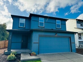 Building Photo - Beautiful Brand New 5 Bedroom Home!