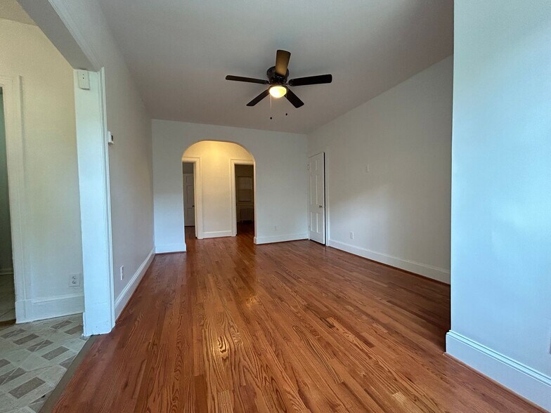 Building Photo - 501 Peabody St NW