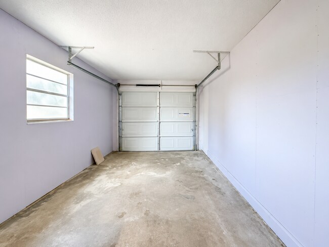 Building Photo - 1454 Trotter Rd