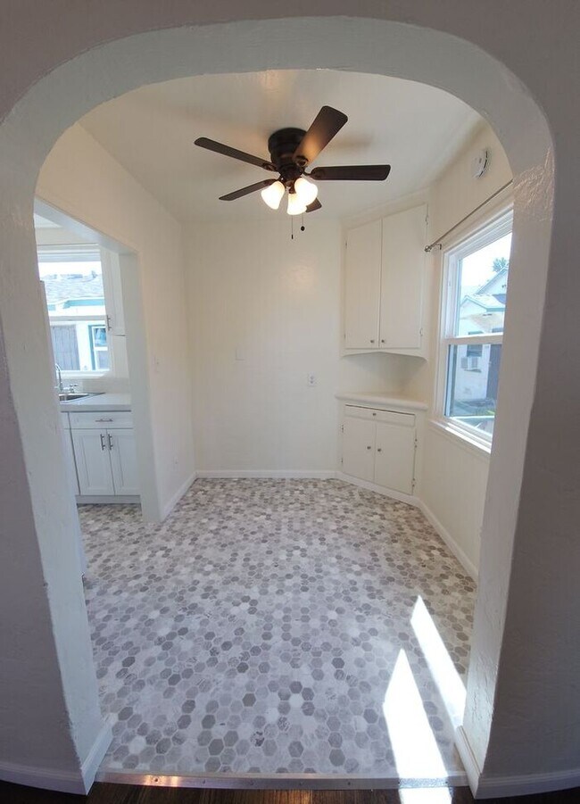 Recently renovated cottage in City Heights! 4366 Maple St San Diego