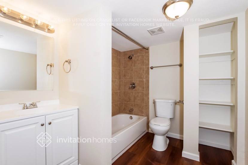 Building Photo - 524 Fox Run Cir