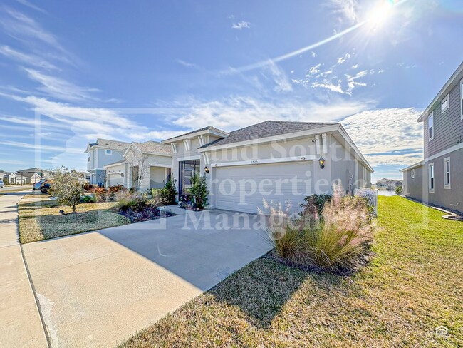 Building Photo - 6720 Great Bear Dr