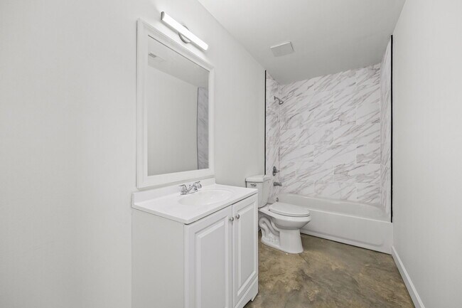 Building Photo - 931 Seattle St