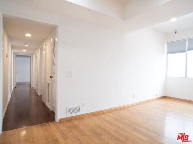 Building Photo - 1655 Selby Ave