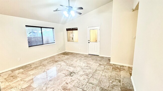 Building Photo - 18311 Melissa Springs Dr