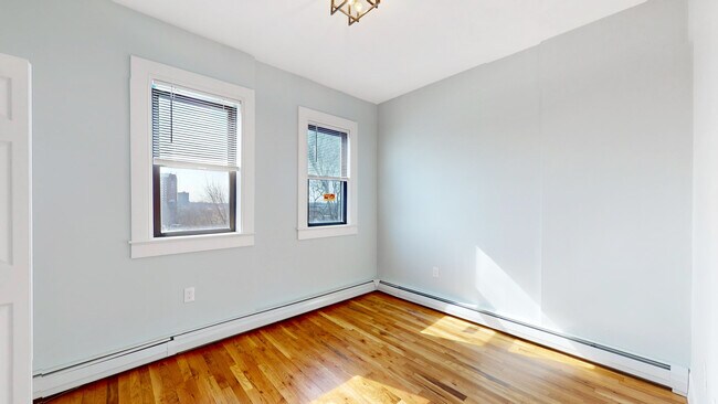 Building Photo - 179 Highland St