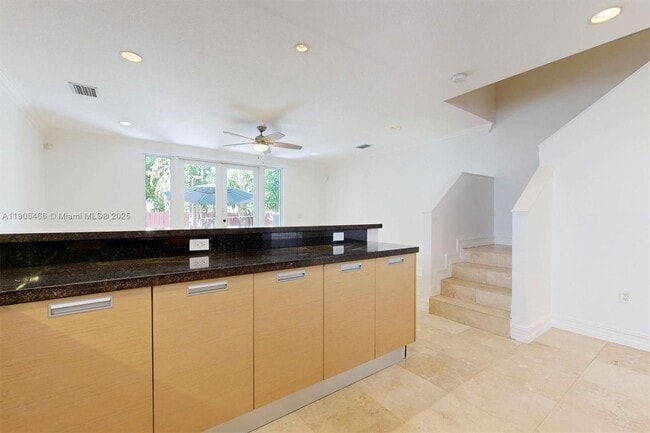 Building Photo - 3180 New York St