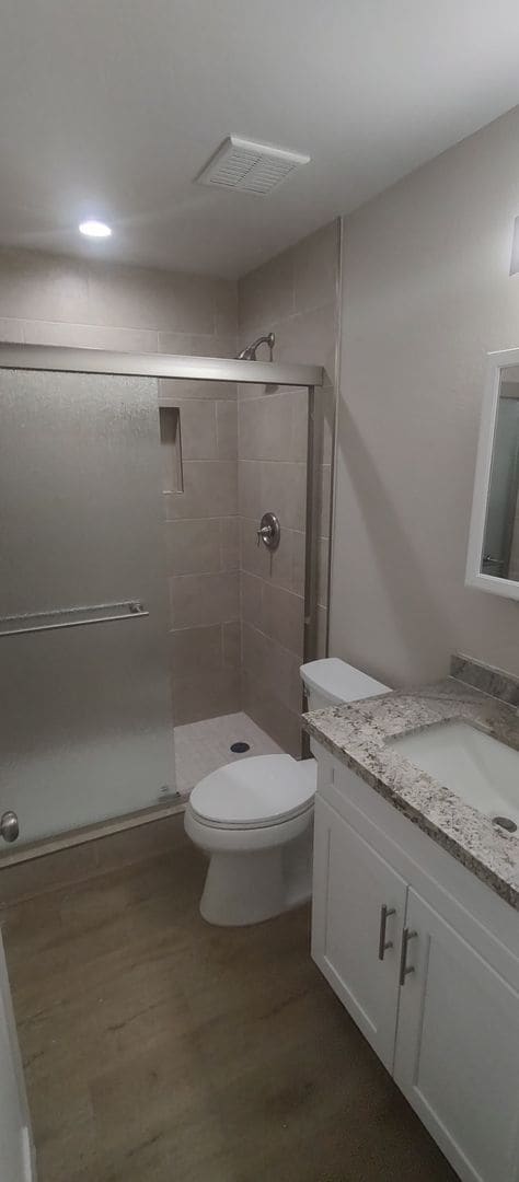 Building Photo - Remodeled Single Story House - Central AC - Two Car Garage