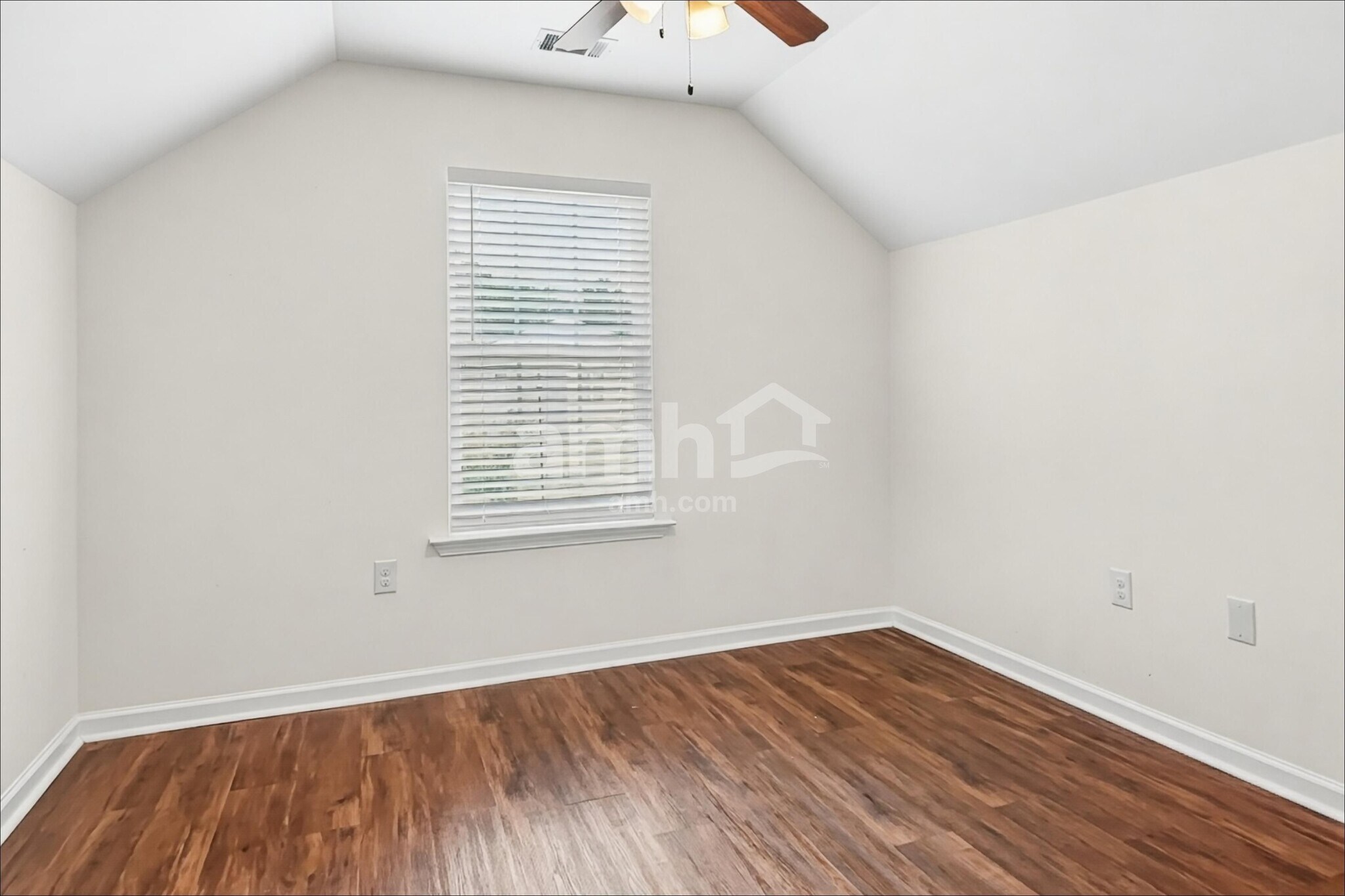 Building Photo - 455 Sunbury Dr
