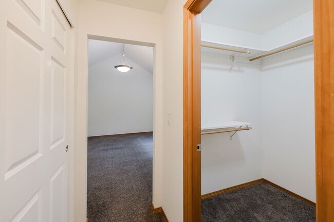 Building Photo - 6492 Wexford Ave SW
