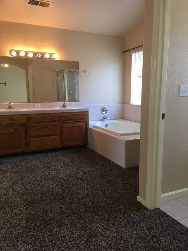 Building Photo - 4 bedroom with a nice floor plan, close to Figarden Elementary School. A spacious Granville home ...