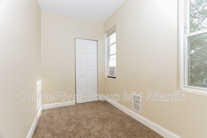 Building Photo - 2609 Jefferson St