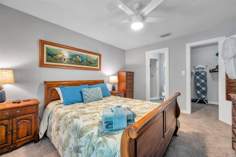 Building Photo - 5260 Coquina Key Dr SE