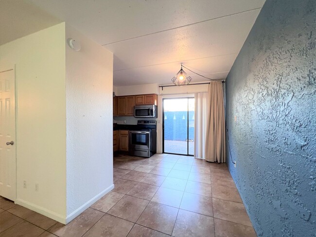 Building Photo - ***MOVE IN SPECIAL**Prime Location in Scot...