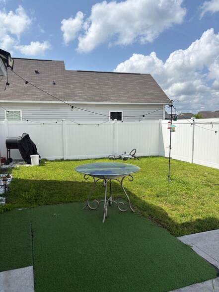 Building Photo - 109 Crabapple Cir