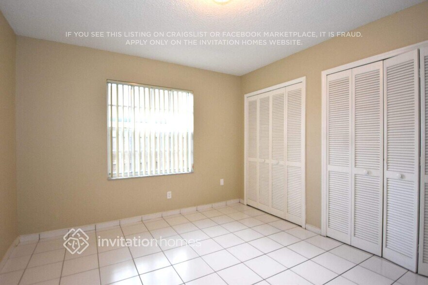 Building Photo - 1276 SW 143rd Pl