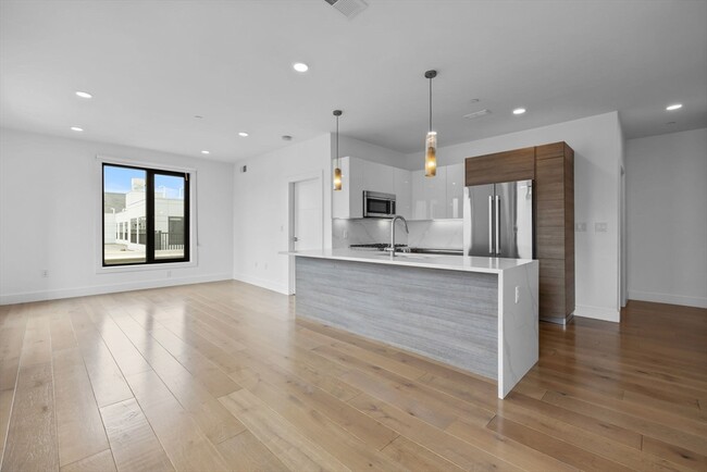 Building Photo - 30 Penniman Rd