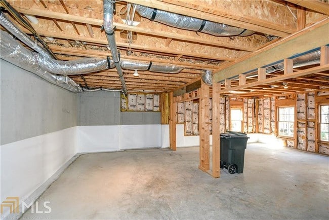 Building Photo - 1152 Bellewood Square