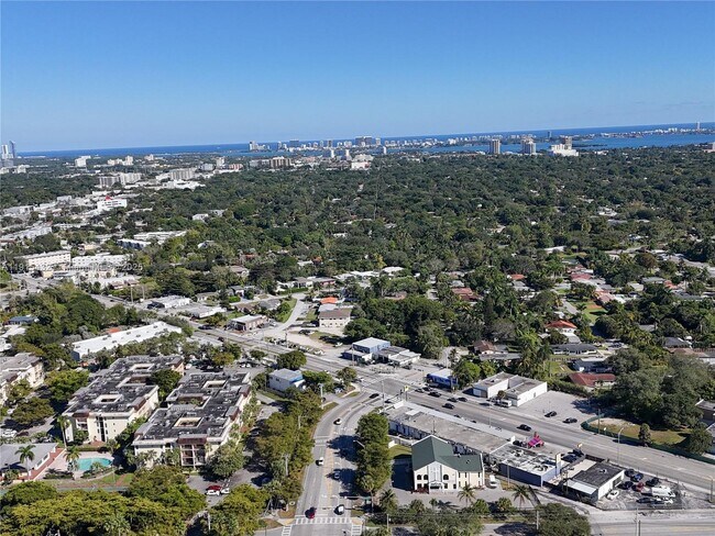 Building Photo - 11905 NE 2nd Ave