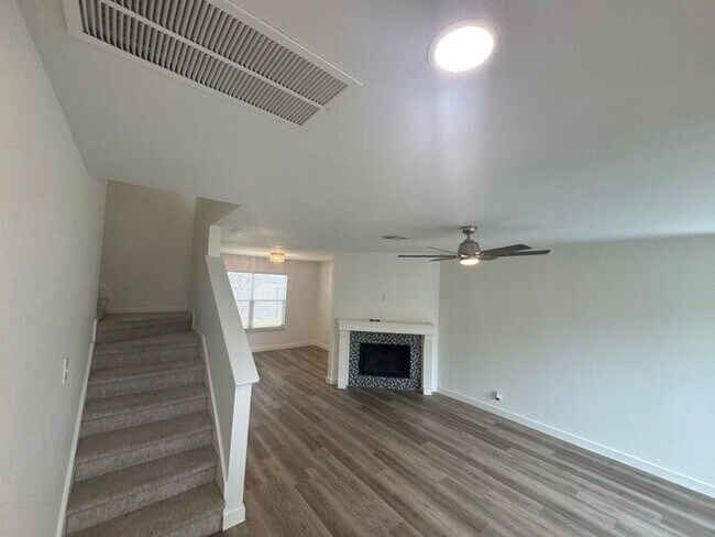 Building Photo - Beautiful Two-Story Leander Home with Dual...
