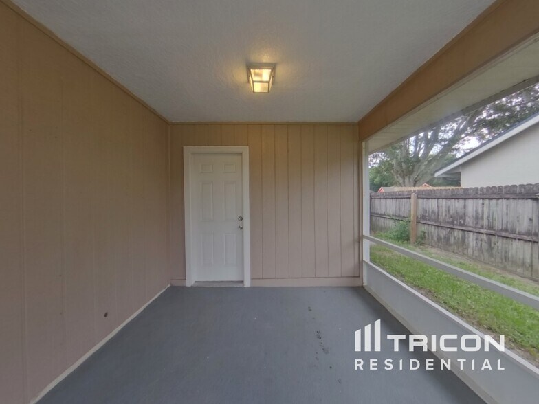 Building Photo - 831 Monroe Harbor Pl