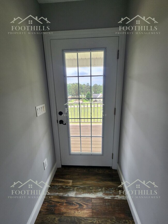 Building Photo - 128 Hudgins Lake Rd