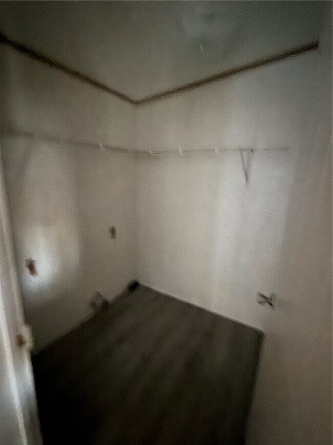 Building Photo - 144 Private Road