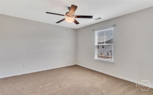 Building Photo - 40 Burnt Oak Rd