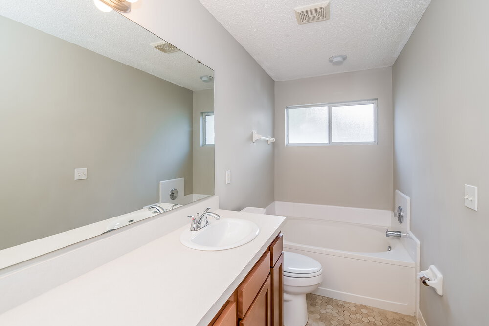 Building Photo - 3338 Ayrshire St