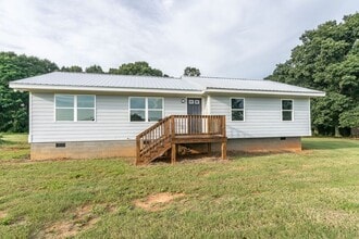 Building Photo - 2927 Greensboro Hwy