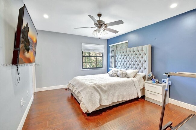 Building Photo - 484 Westree Ln