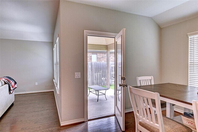 Building Photo - 23847 Northwood Terrace Ln