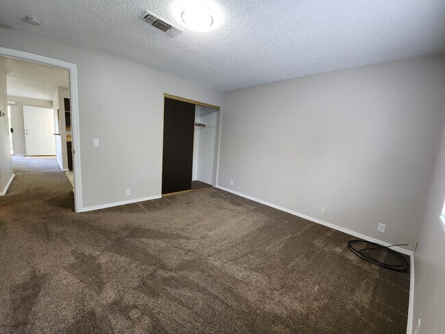 Building Photo - 55 Mina Ave