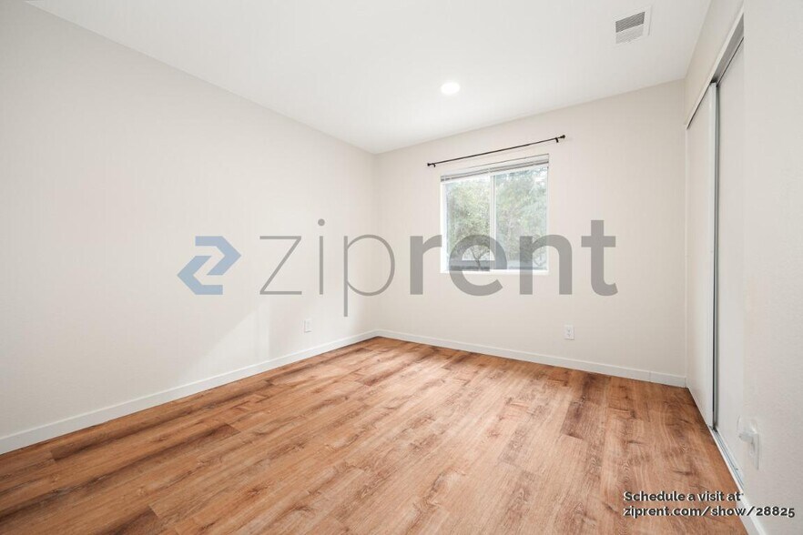 Building Photo - 4709 Lanai Way