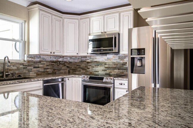 Building Photo - 14515 Wunderlich Dr