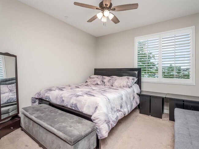 Building Photo - Newly Built 5 Bedroom Home Near Clovis East