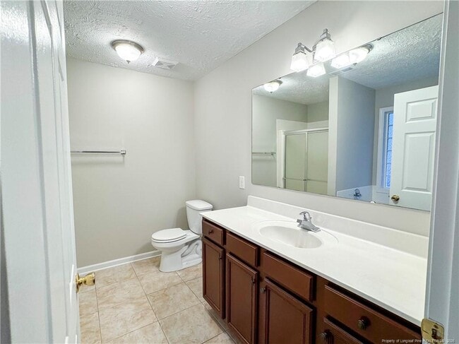 Building Photo - 1910 Poplar Dr