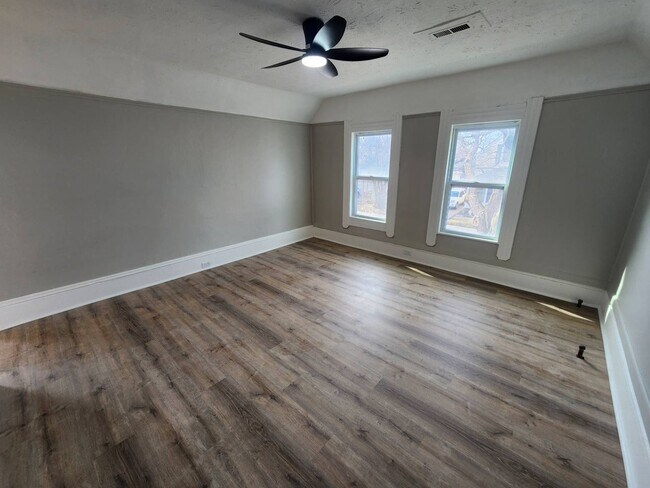 Building Photo - 3193 W 50th St