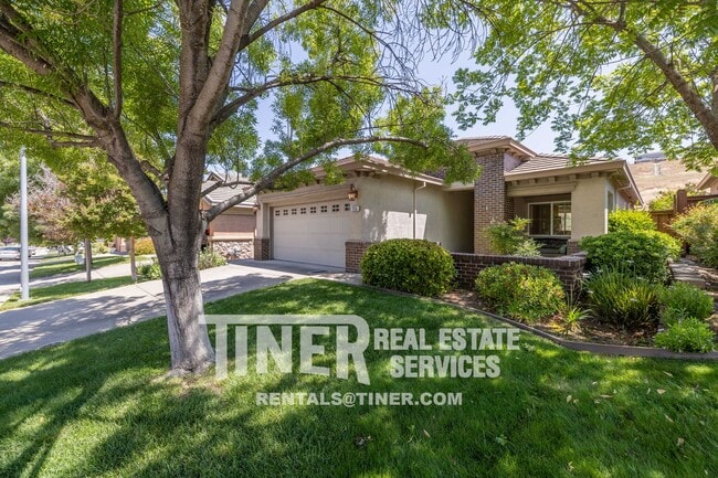 Building Photo - Introducing a charming new home in Folsom