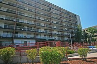Building Photo - 4800 E Hale Pkwy