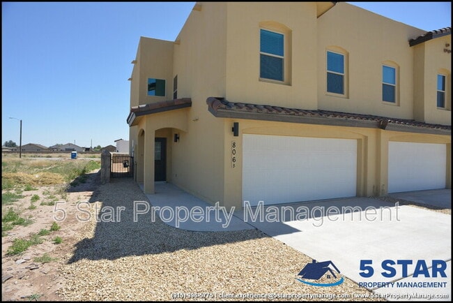 Building Photo - 806 TS Daniel Cadena Dr
