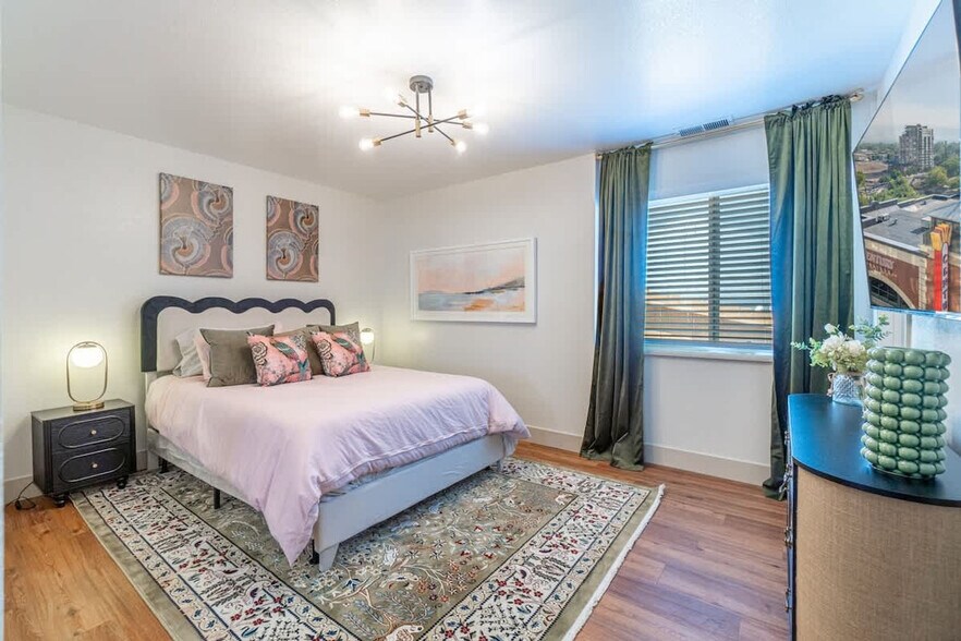 Building Photo - 629 Tarn Way