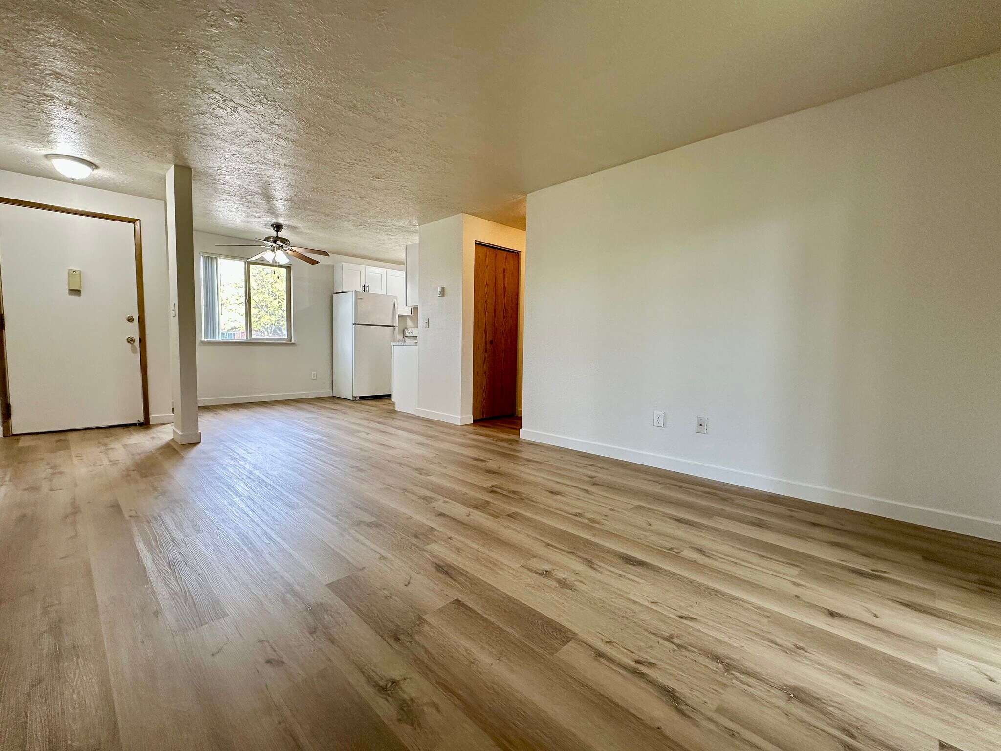 Building Photo - 3640 SW 114th Ave
