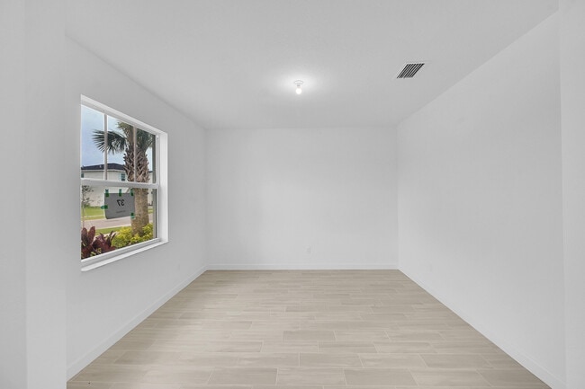 Building Photo - 6433 Cedar Pl