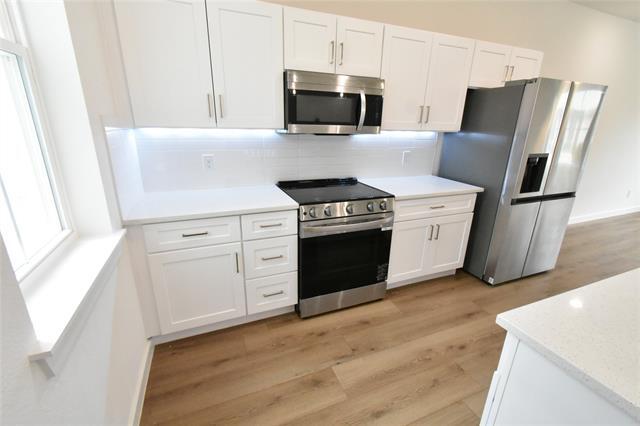 Building Photo - 9532 Thorncrown Ln