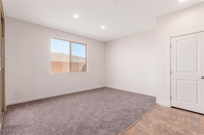 Building Photo - 9692 Jade Rise Ave
