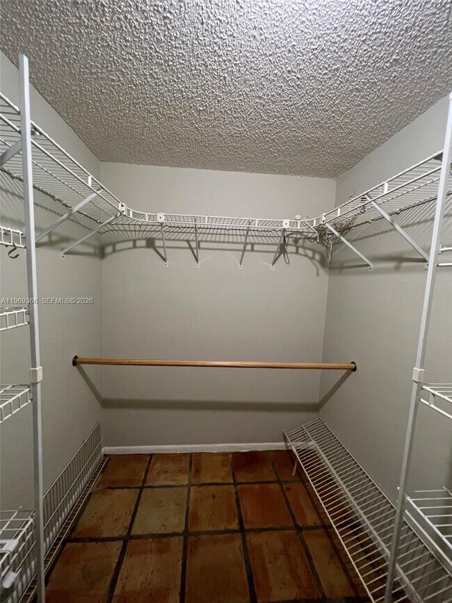 Building Photo - 7512 SW 95th Pl